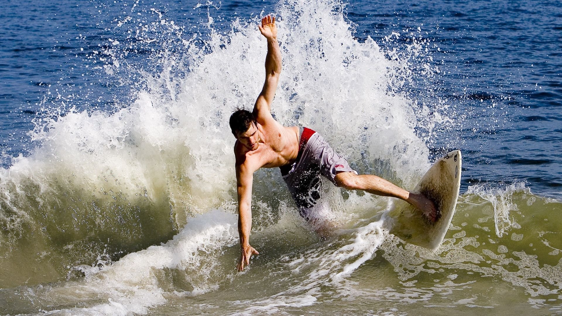 _老鹰快攻犀利，场面精彩纷呈_，老鹰进攻战术